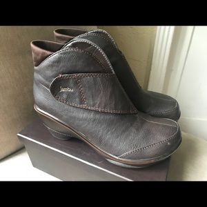 Jambu vegan women’s ankle booties 9